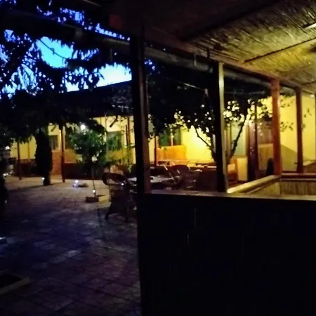 Hostal Cazare Firat *